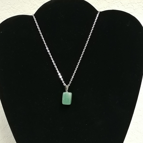 Green Aventurine Necklace Natural Gemstone Pendant Stainless-Steel Necklace NEW - Picture 15 of 17